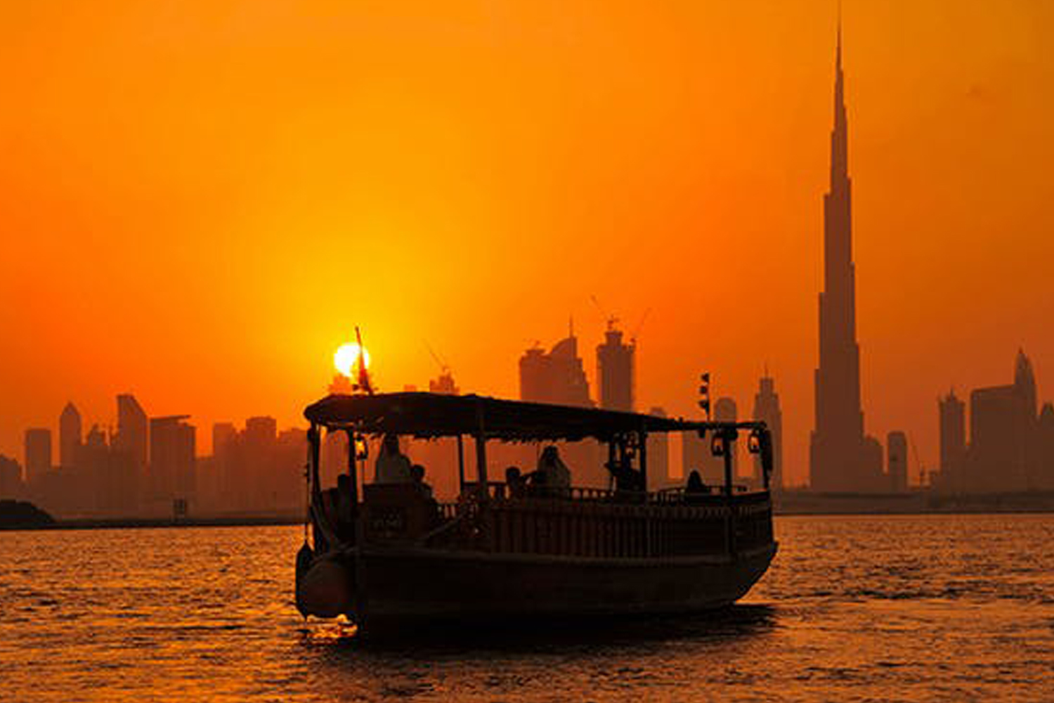 Dhow Cruise по Дубай Марине